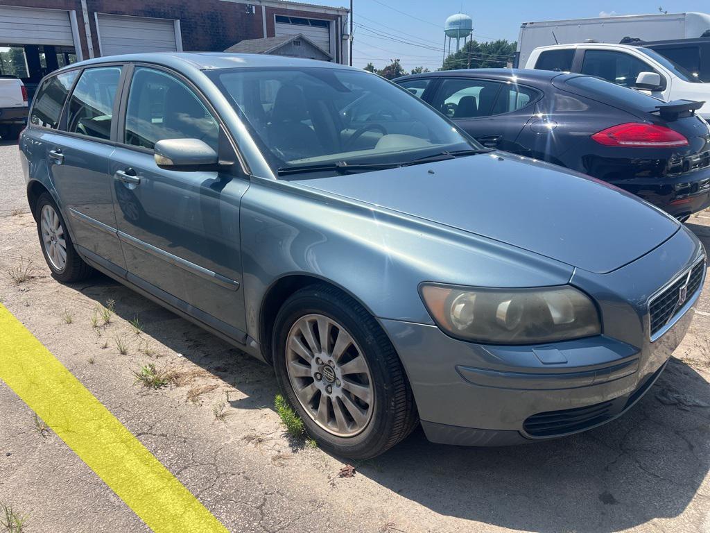 used 2005 Volvo V50 car, priced at $7,998