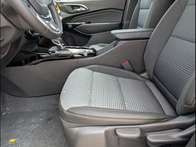 new 2025 Chevrolet Trax car, priced at $26,383