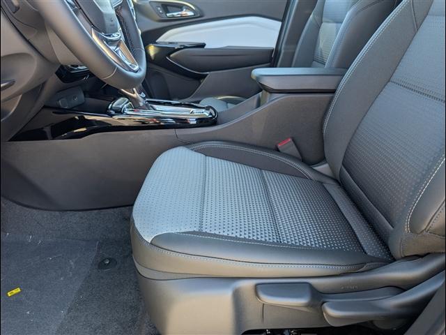 new 2026 Chevrolet Trax car, priced at $25,885