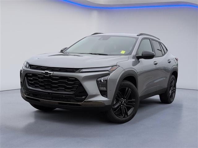 used 2025 Chevrolet Trax car, priced at $26,010
