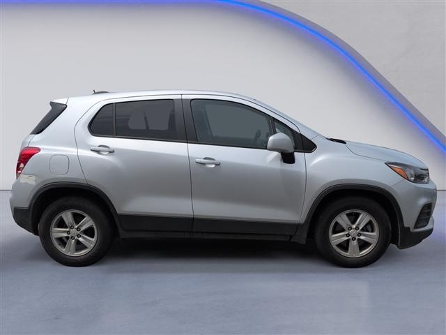 used 2022 Chevrolet Trax car, priced at $17,182