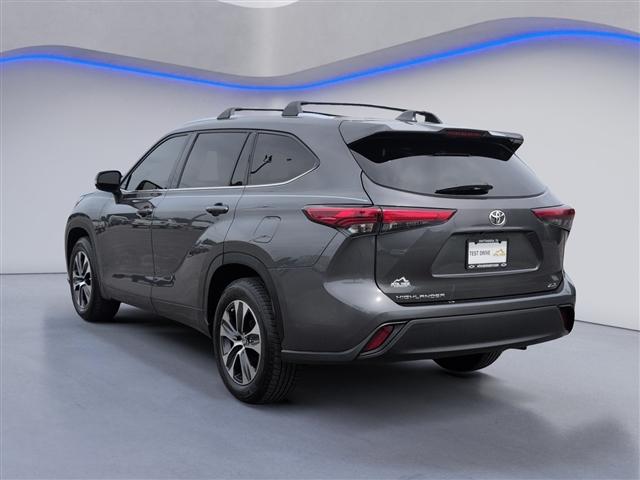 used 2021 Toyota Highlander car, priced at $26,950