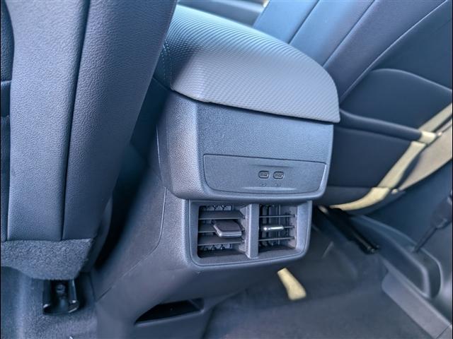 new 2026 Chevrolet Equinox car, priced at $33,443