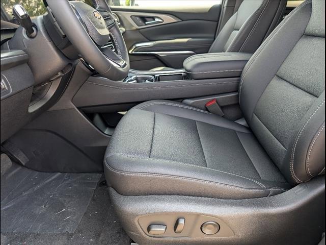 new 2025 Chevrolet Traverse car, priced at $46,593