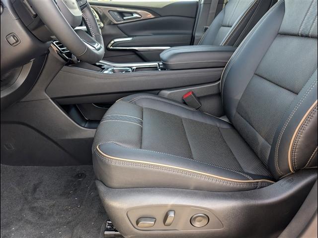 new 2026 Chevrolet Traverse car, priced at $57,393