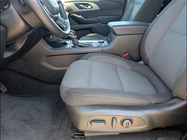 used 2023 Chevrolet Traverse car, priced at $30,950