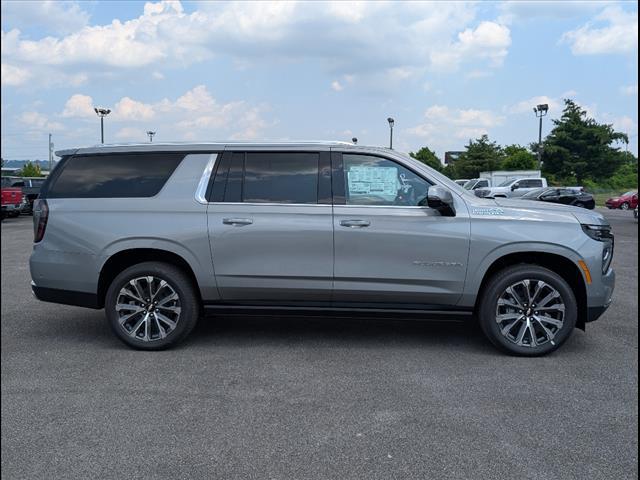 new 2025 Chevrolet Suburban car, priced at $92,128