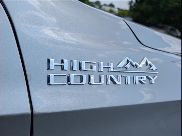 new 2025 Chevrolet Suburban car, priced at $92,128
