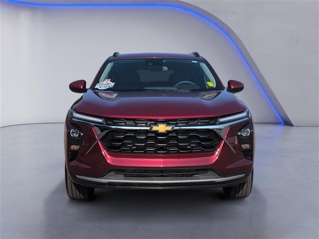 used 2025 Chevrolet Trax car, priced at $23,950