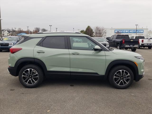 new 2025 Chevrolet TrailBlazer car, priced at $28,970