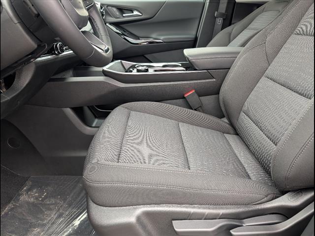 new 2026 Chevrolet Equinox car, priced at $32,034