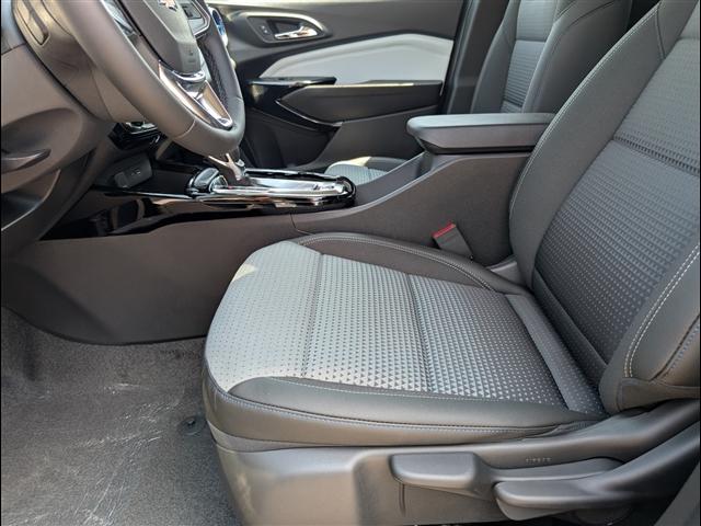 new 2025 Chevrolet Trax car, priced at $23,383