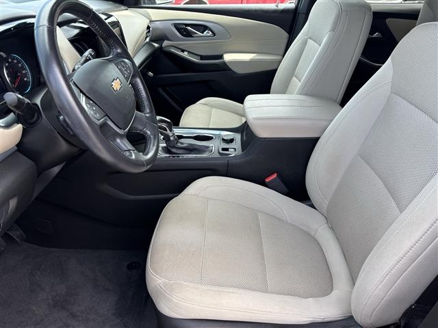 used 2022 Chevrolet Traverse car, priced at $25,768