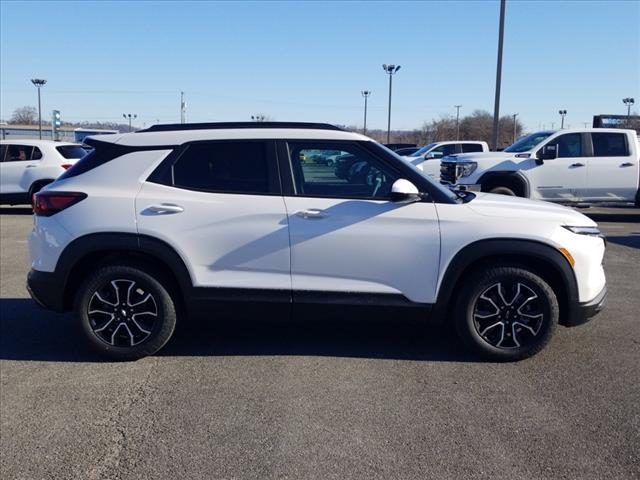 new 2025 Chevrolet TrailBlazer car, priced at $32,225