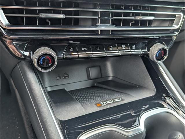new 2026 Chevrolet Traverse car, priced at $43,618