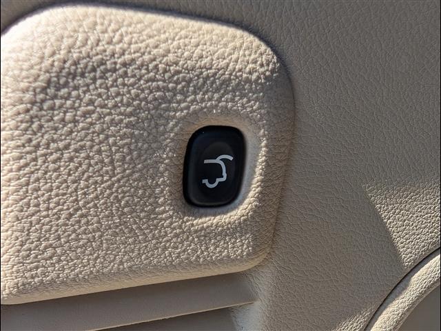 used 2021 Jeep Grand Cherokee car, priced at $18,950