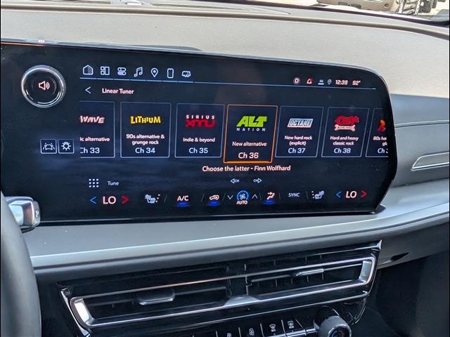 used 2025 Chevrolet Traverse car, priced at $41,694