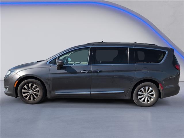 used 2017 Chrysler Pacifica car, priced at $11,950