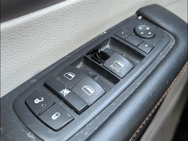 used 2017 Chrysler Pacifica car, priced at $11,950