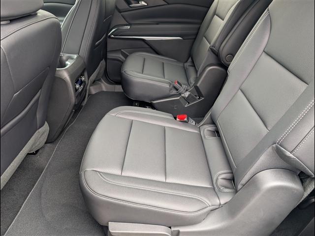 new 2026 Chevrolet Traverse car, priced at $48,103