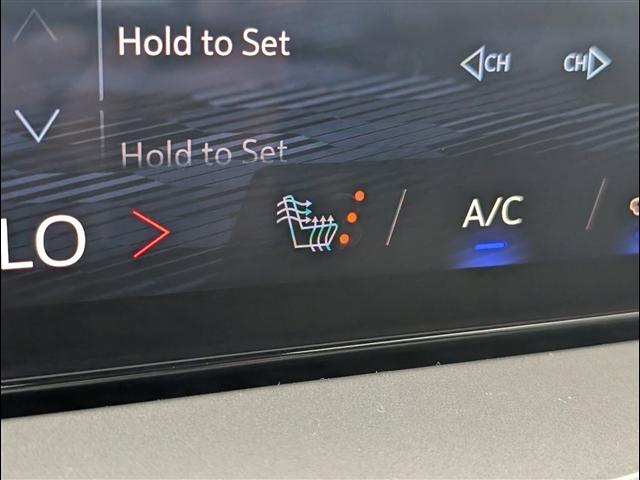 new 2026 Chevrolet Traverse car, priced at $46,103