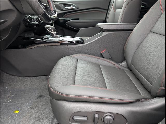 new 2025 Chevrolet Trax car, priced at $27,588
