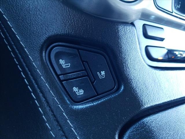 used 2020 GMC Yukon XL car, priced at $38,752