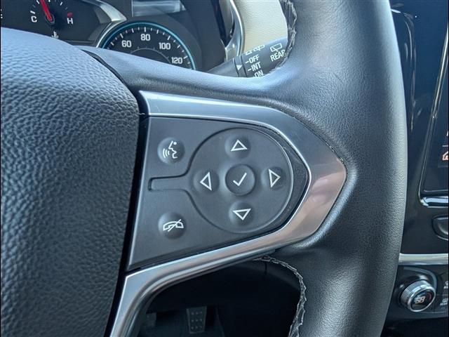 used 2023 Chevrolet Traverse car, priced at $28,900