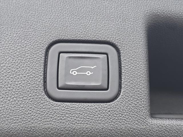 used 2023 Chevrolet Equinox car, priced at $17,950