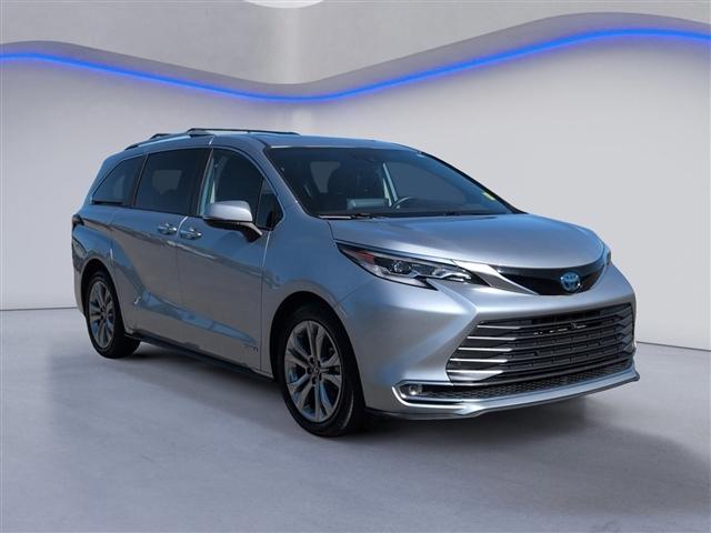 used 2021 Toyota Sienna car, priced at $33,769