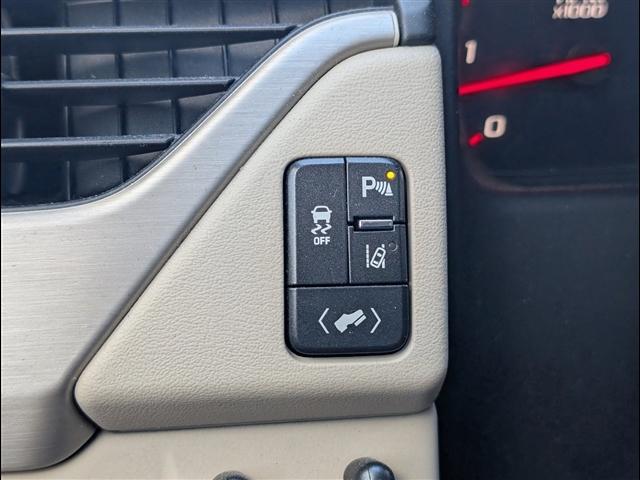 used 2015 GMC Yukon car, priced at $21,950