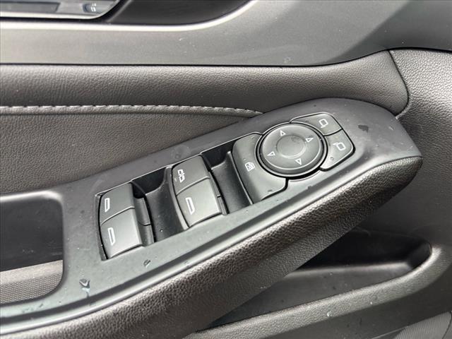 used 2022 Chevrolet Traverse car, priced at $26,900