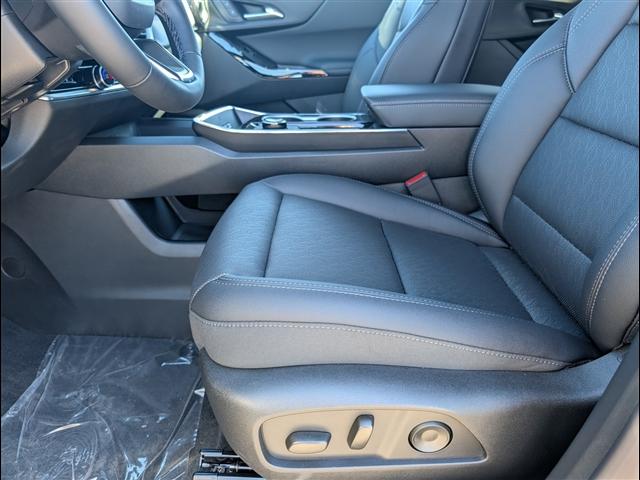 new 2026 Chevrolet Equinox car, priced at $30,543