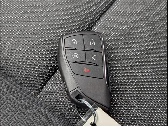 used 2025 Chevrolet Traverse car, priced at $40,816