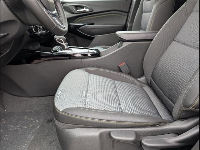new 2025 Chevrolet Trax car, priced at $26,383