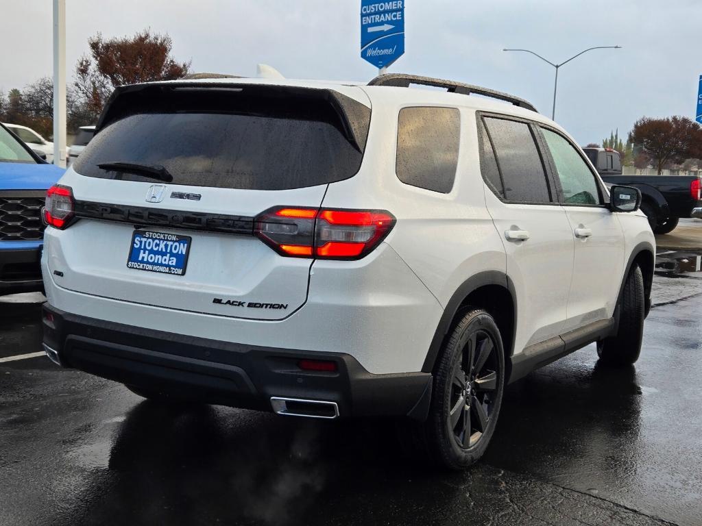 new 2025 Honda Pilot car, priced at $59,220