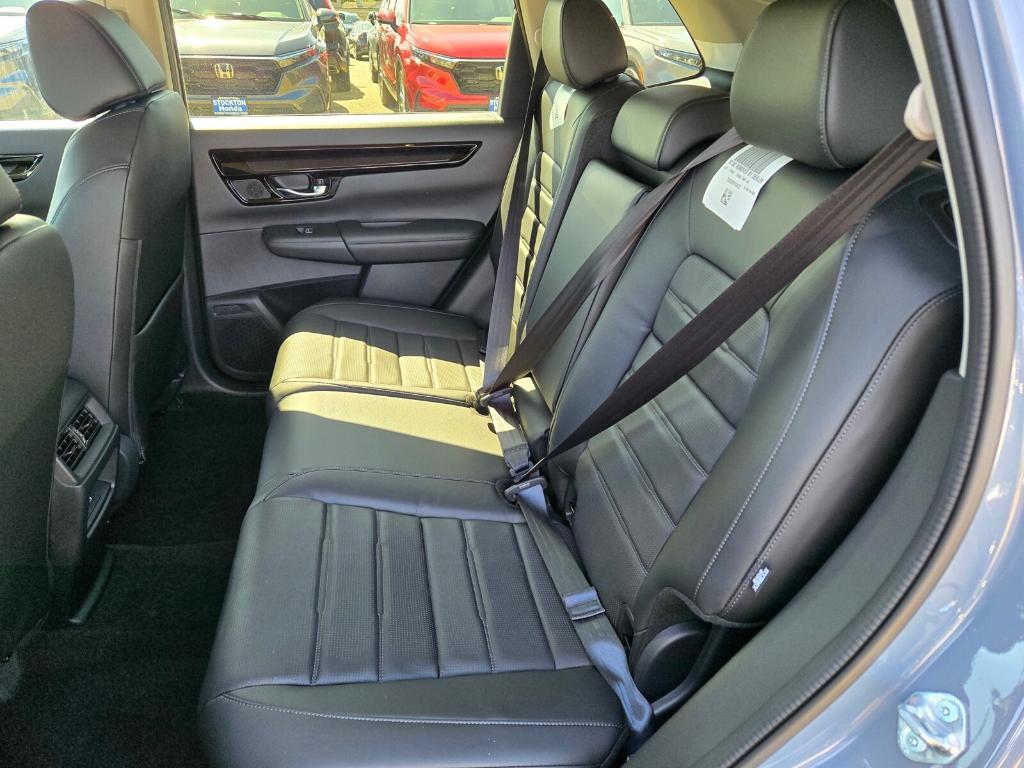 new 2025 Honda CR-V car, priced at $39,740