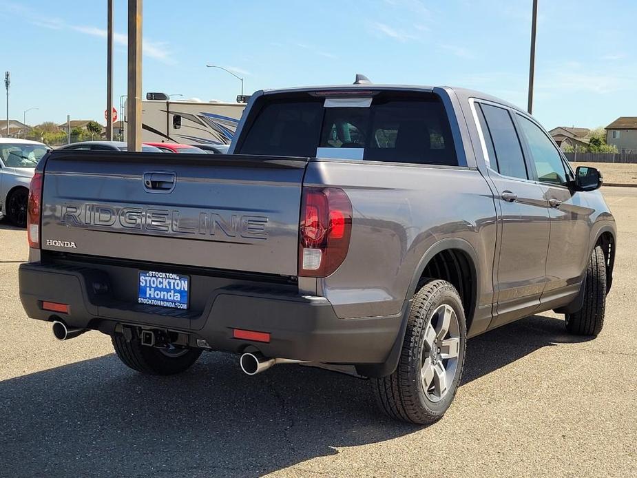 new 2024 Honda Ridgeline car, priced at $43,975