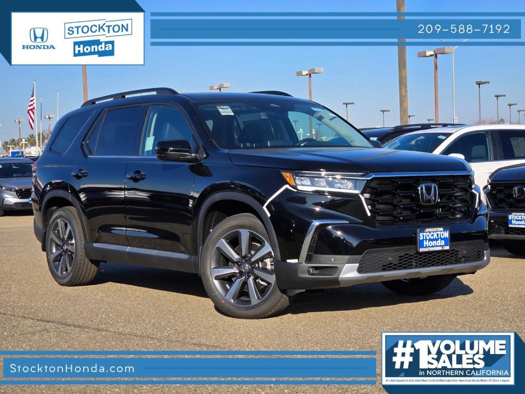 new 2025 Honda Pilot car, priced at $51,685