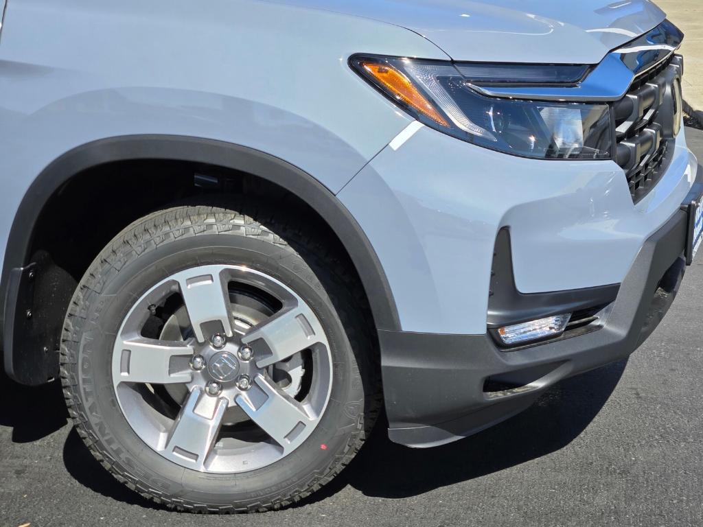 new 2025 Honda Ridgeline car, priced at $47,775
