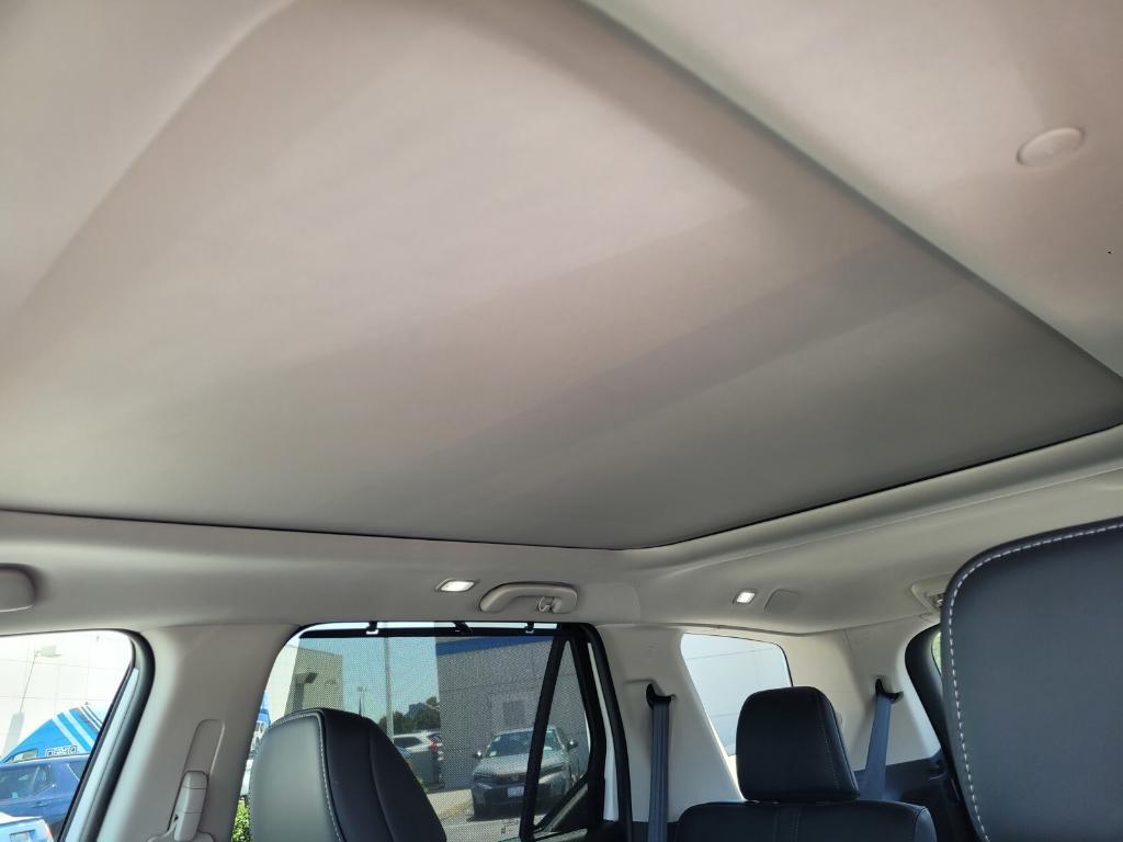 new 2025 Honda Pilot car, priced at $54,195