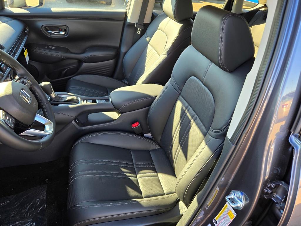 new 2026 Honda HR-V car, priced at $31,000