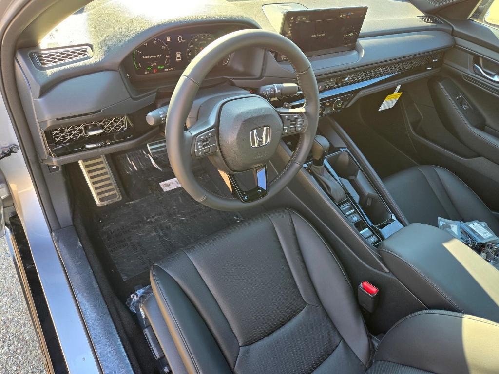 new 2025 Honda Accord Hybrid car, priced at $39,260