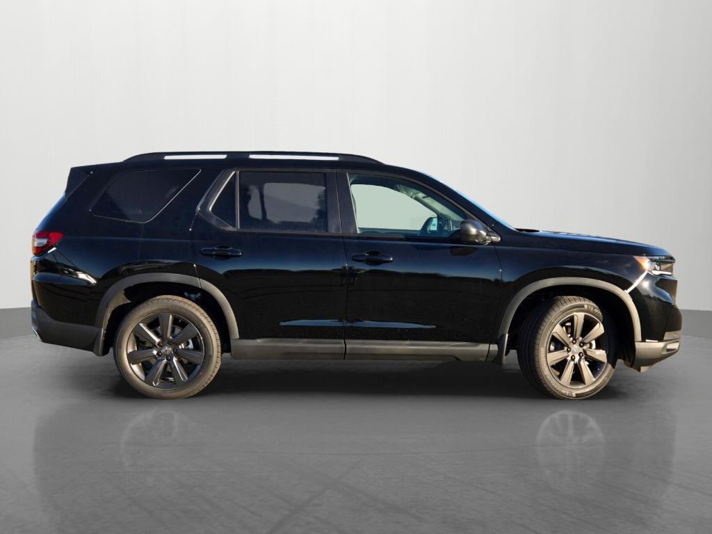 new 2025 Honda Pilot car, priced at $46,185