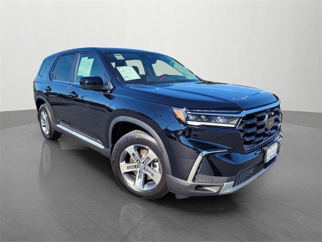 used 2023 Honda Pilot car, priced at $40,241