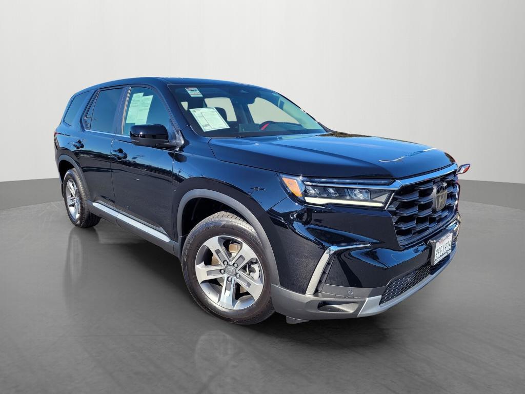 used 2023 Honda Pilot car, priced at $40,241