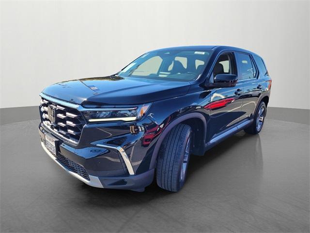 used 2023 Honda Pilot car, priced at $40,241
