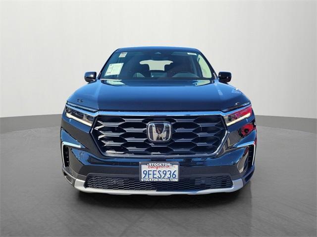used 2023 Honda Pilot car, priced at $40,241