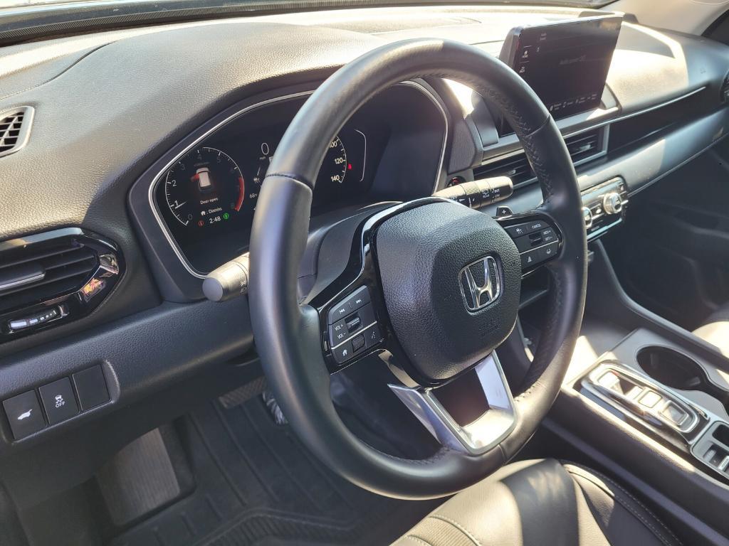 used 2023 Honda Pilot car, priced at $39,547
