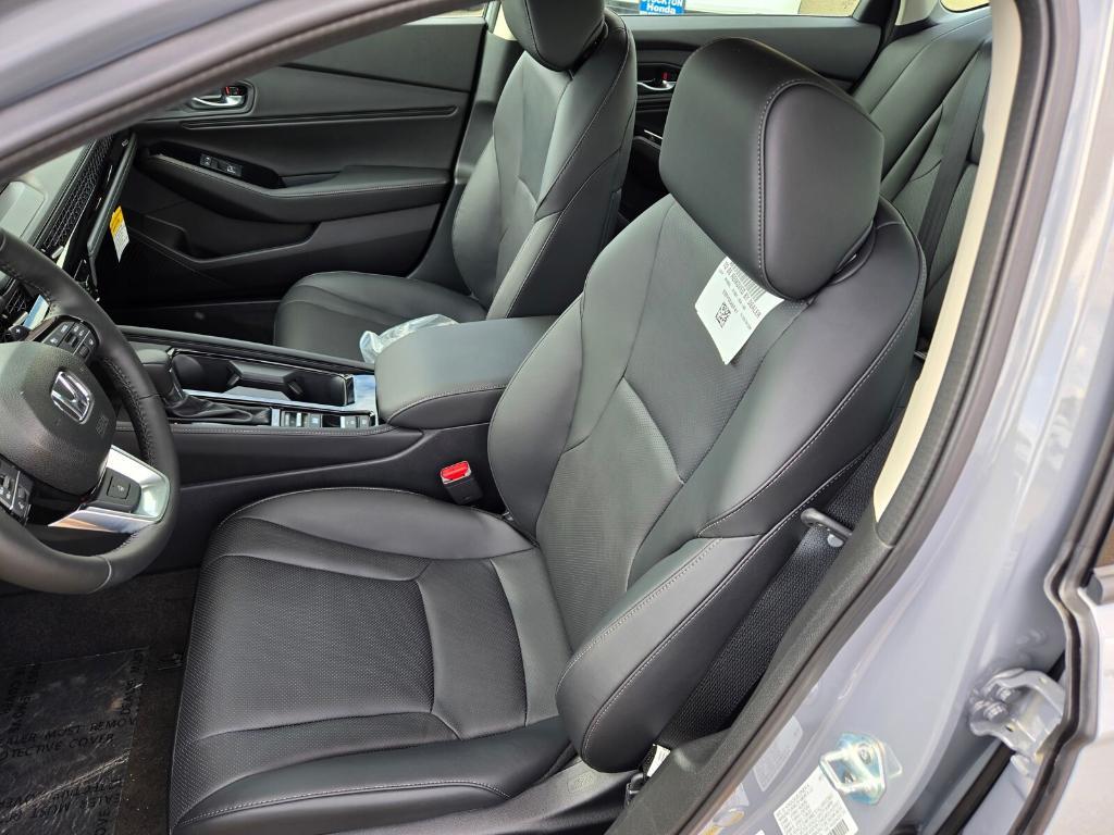 new 2025 Honda Accord Hybrid car, priced at $40,950